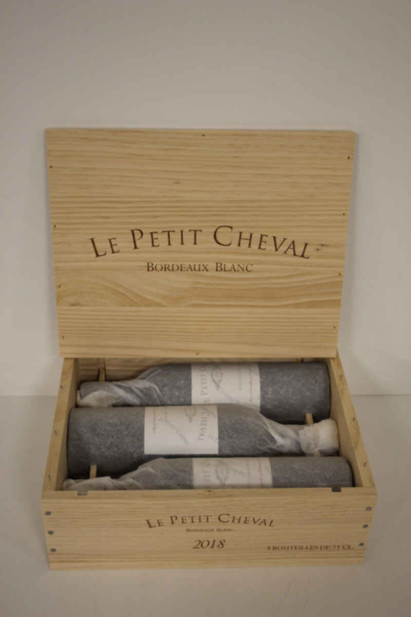 Chateau Cheval Blanc Le Petit Cheval 2018