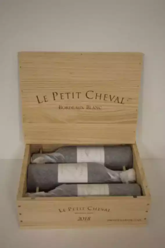 Chateau Cheval Blanc Le Petit Cheval 2018