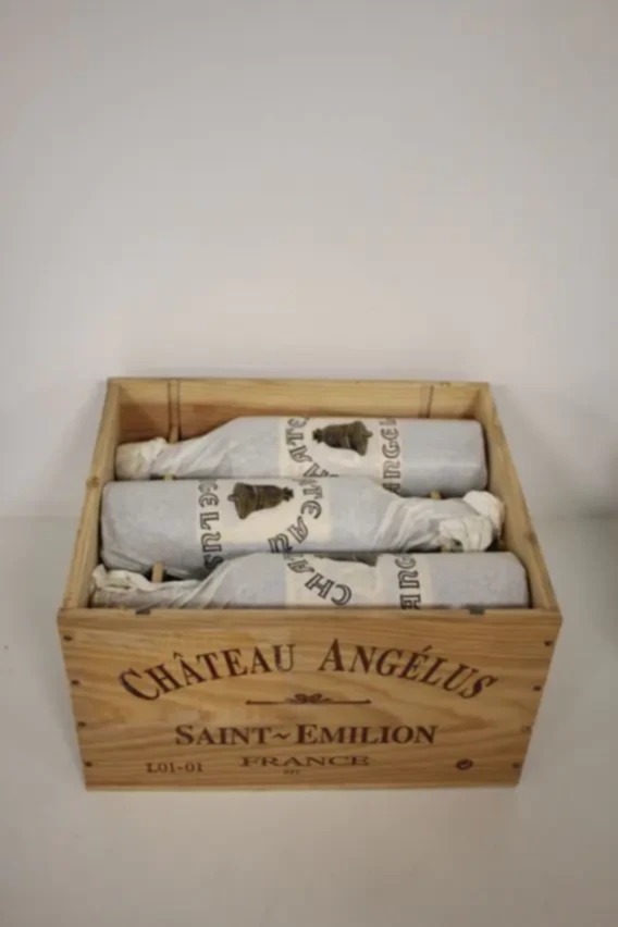 Chateau Angelus, 2001