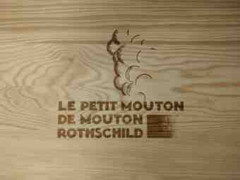 Chateau Mouton Rothschild Le Petit Mouton 2022